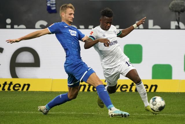 国际车队竞速成都天府绿道 赛事经济激活春日消费